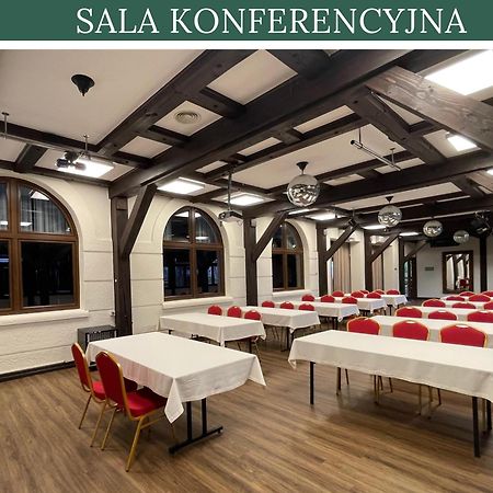 Hotel Red Ostrowiec Swietokrzyski Luaran gambar
