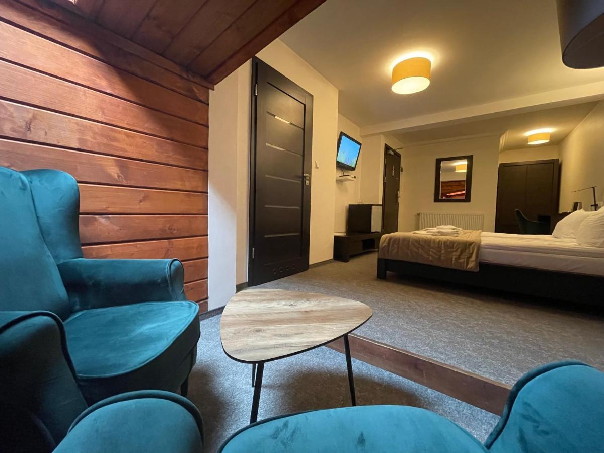 Hotel Red Ostrowiec Swietokrzyski Luaran gambar