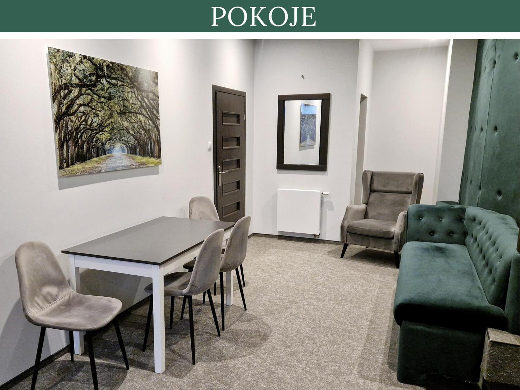 Hotel Red Ostrowiec Swietokrzyski Luaran gambar